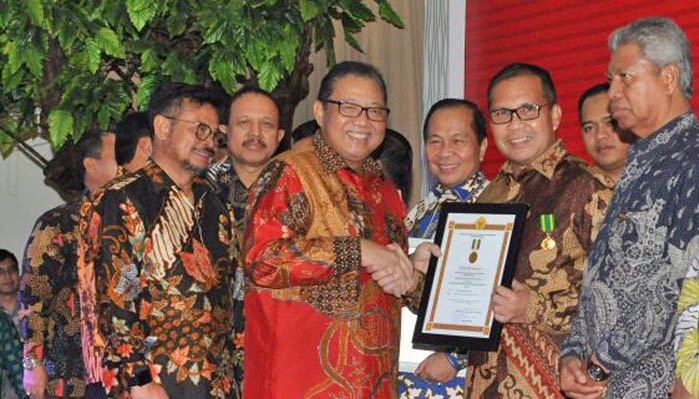 Harkopnas ke-70, Menkop UKM Beri Penghargaan Koperasi Berprestasi